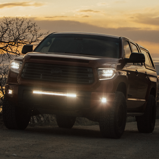 Heretic 6 Series Light Bar - 30 Inch: Black Bezel | Stainless Bolts | Combo Reflector | Clear Lens