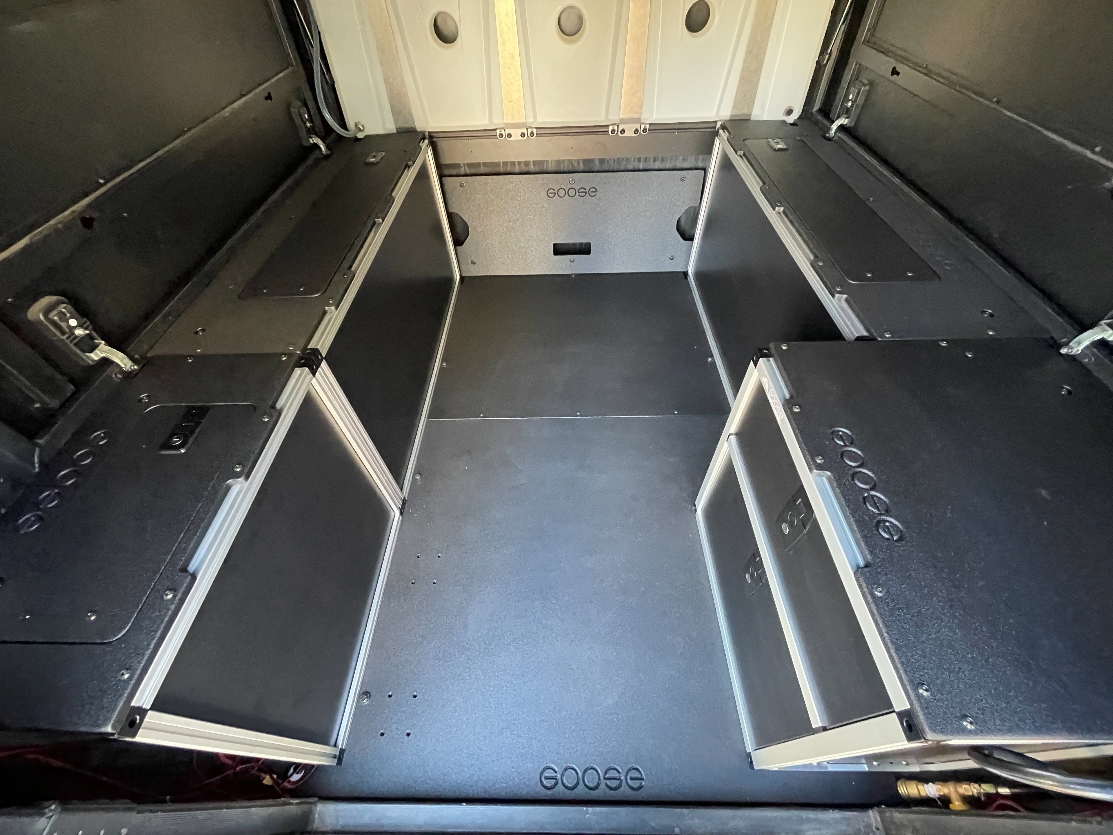 Alu-Cab Canopy Camper V2 - Toyota Tacoma 2005-2023 2nd & 3rd Gen. - Front Utility Module - 6' Bed