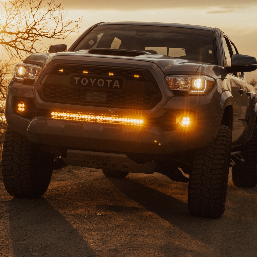Heretic Tacoma Behind The Grill 30 Inch Bar Amber (3rd Gen 16-21)