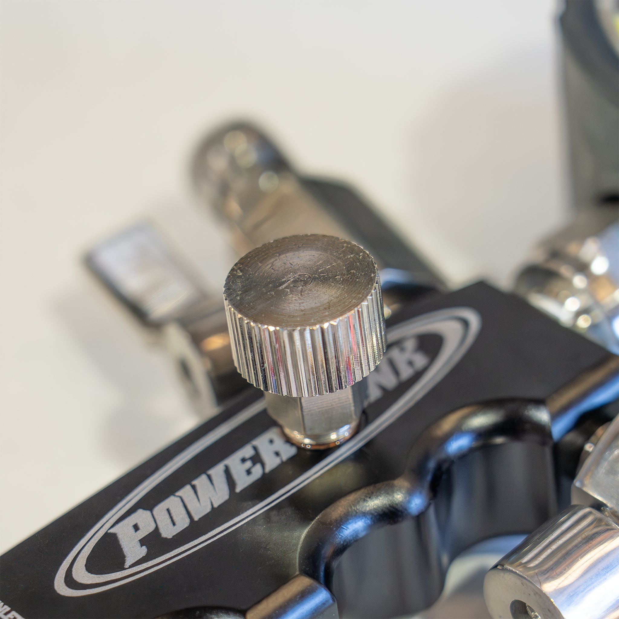 Dual Fill Shock Inflator with Gauge Tool