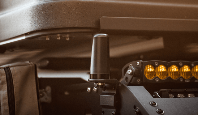 Midland ANTENNA MOUNT BRACKET BLACK [A]