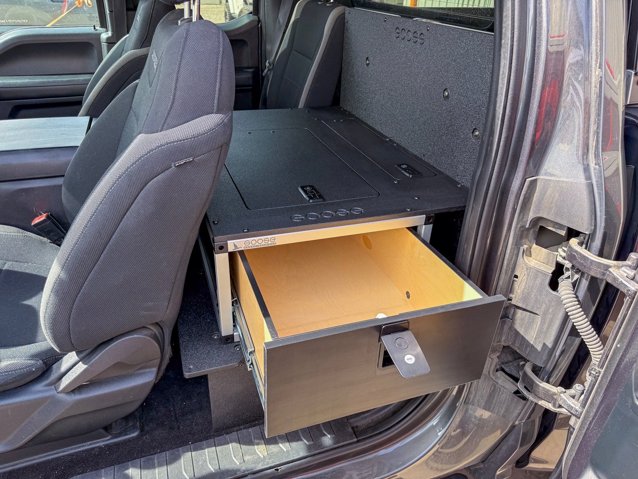 Ford - F150 - 2015-Present - 13th-14th Gen - Super Cab - without the center mounted B&O Subwoofer - Explore Series - Single Drawer Module - With Fitted Top Plate
