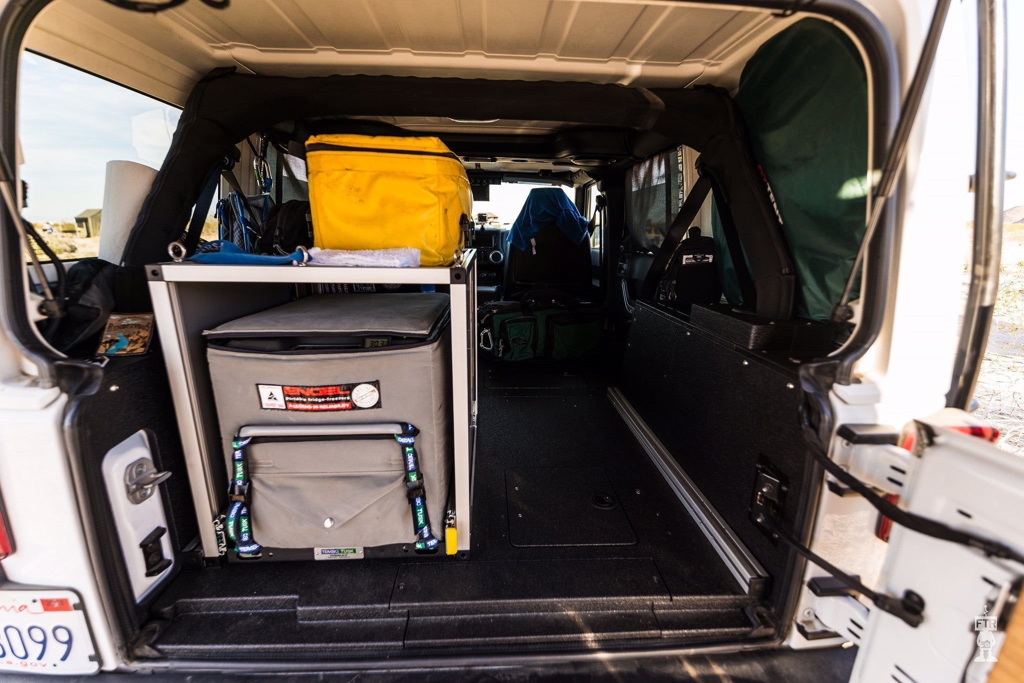 Legacy Product - Jeep Wrangler 2007-2018 JKU 4 Door - Second Row Seat Delete Plate System
