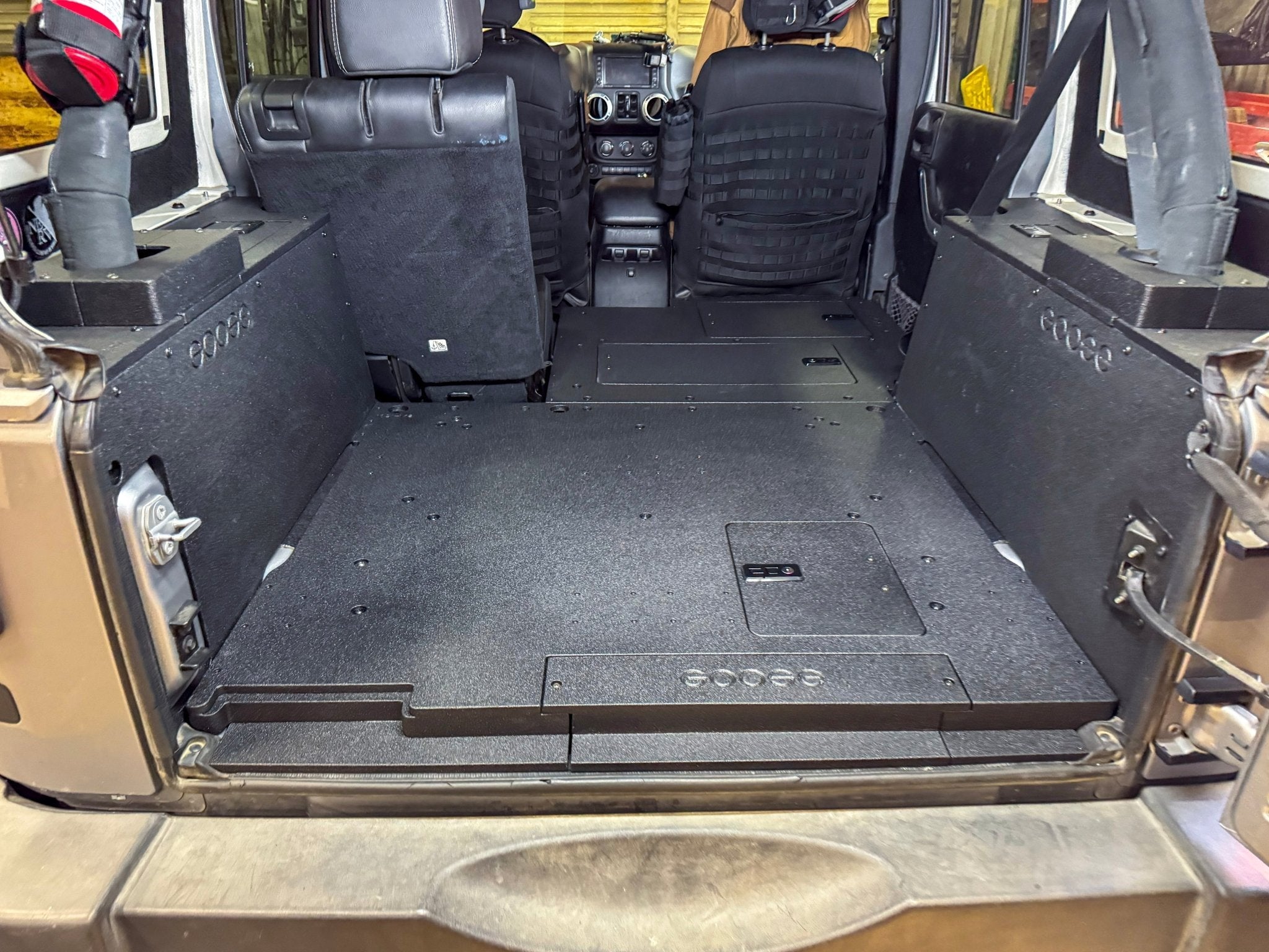 Jeep Wrangler 2007-2018 JKU 4 Door - Second Row Seat Delete Plate System - V2