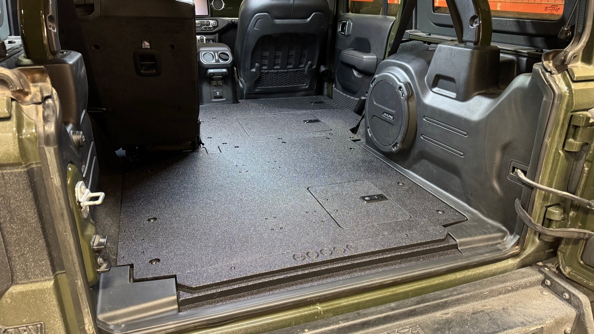 Jeep Wrangler 2024-Present JLU 4 Door - Second Row Seat Delete Plate System - V2