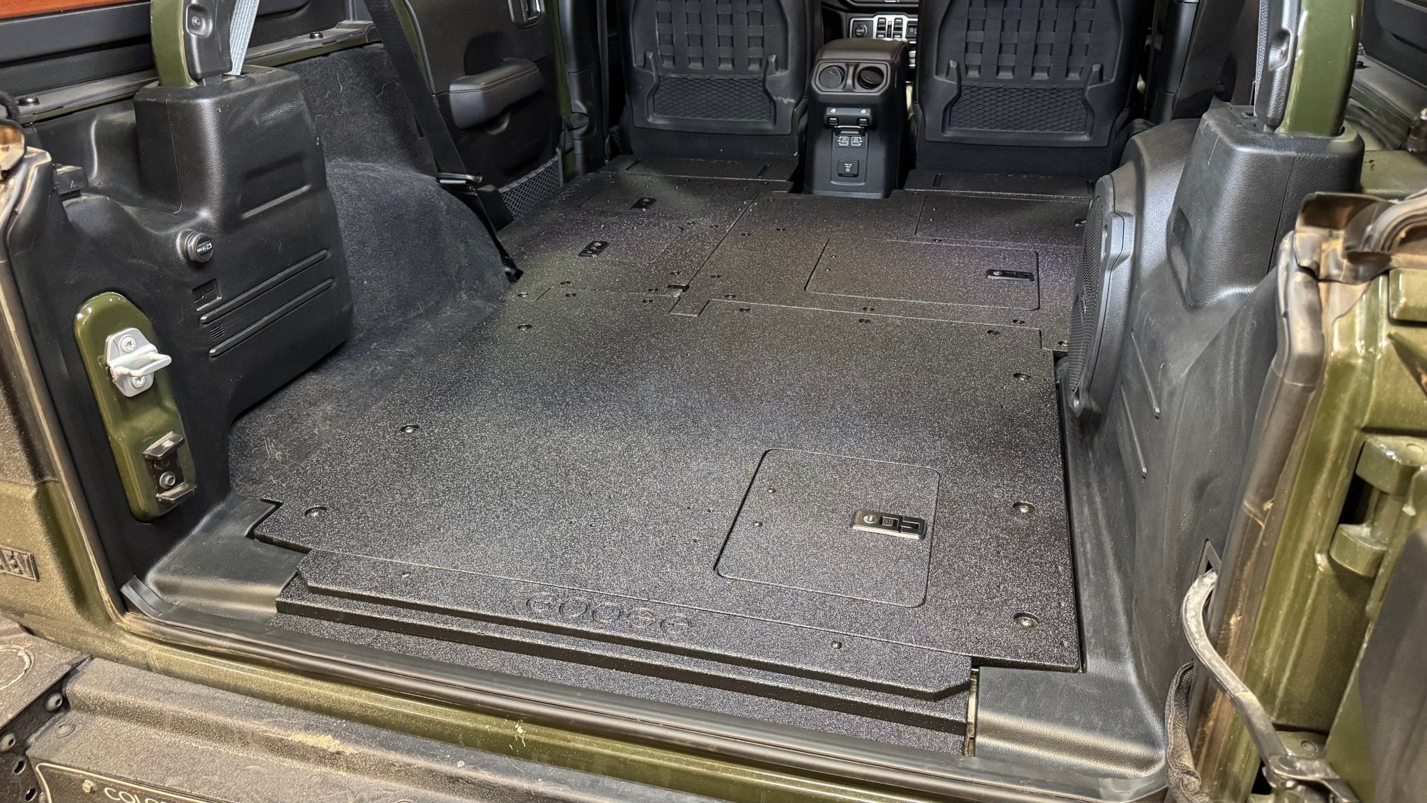 Jeep - Wrangler - JLU - 2018-2023 - Explore Series - Stealth Sleep Package V2