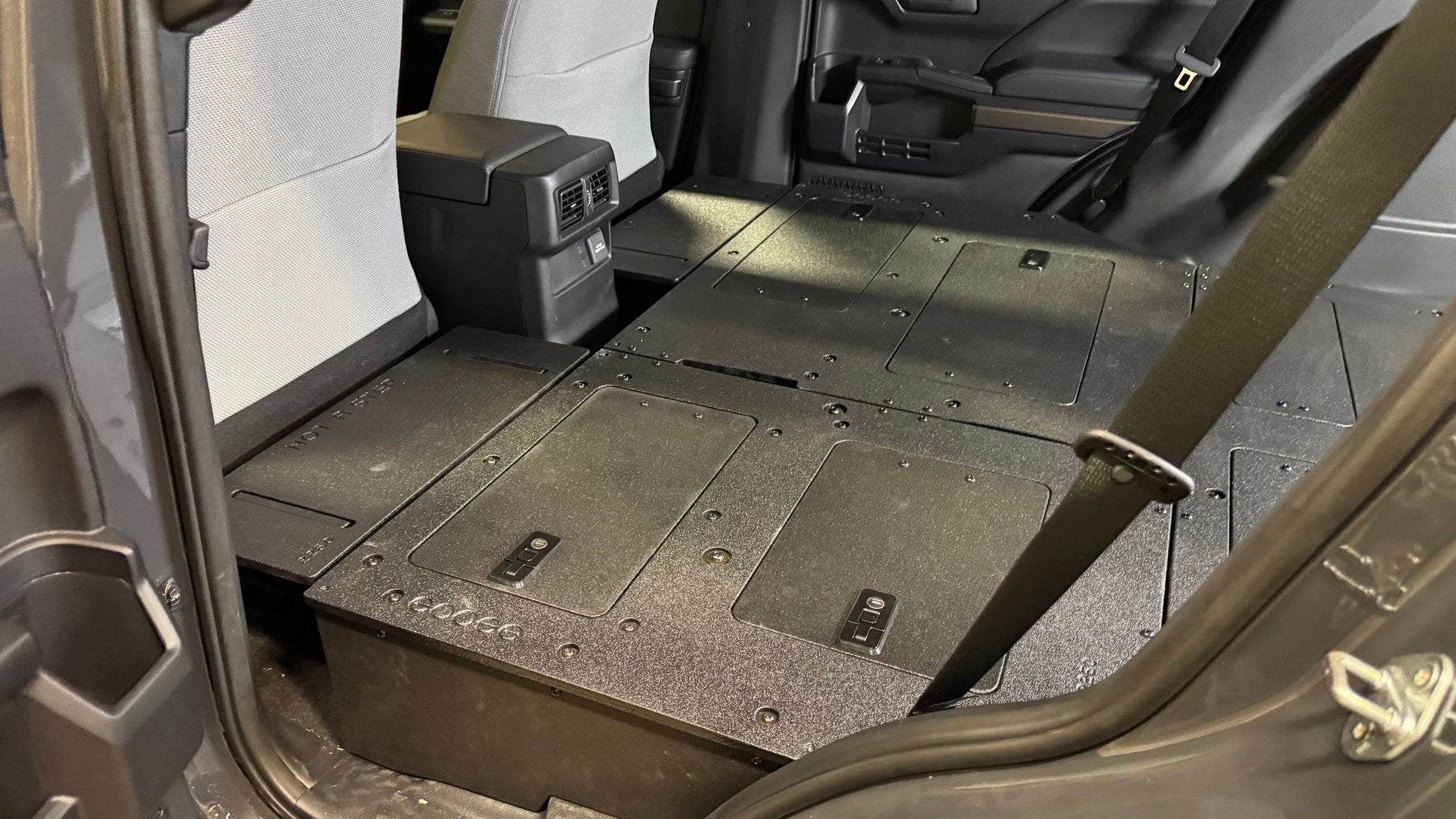 Toyota - 4Runner - 2025-Present - 6th Gen - Explore Series - Seat Delete Plate System - Plate Based - Non-Hybrid - Non-Third Row Vehicles