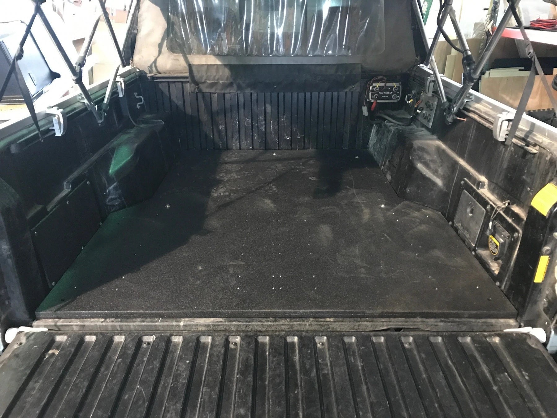 Toyota Tacoma 2005-2023 2nd and 3rd Gen. - Bed Plate System