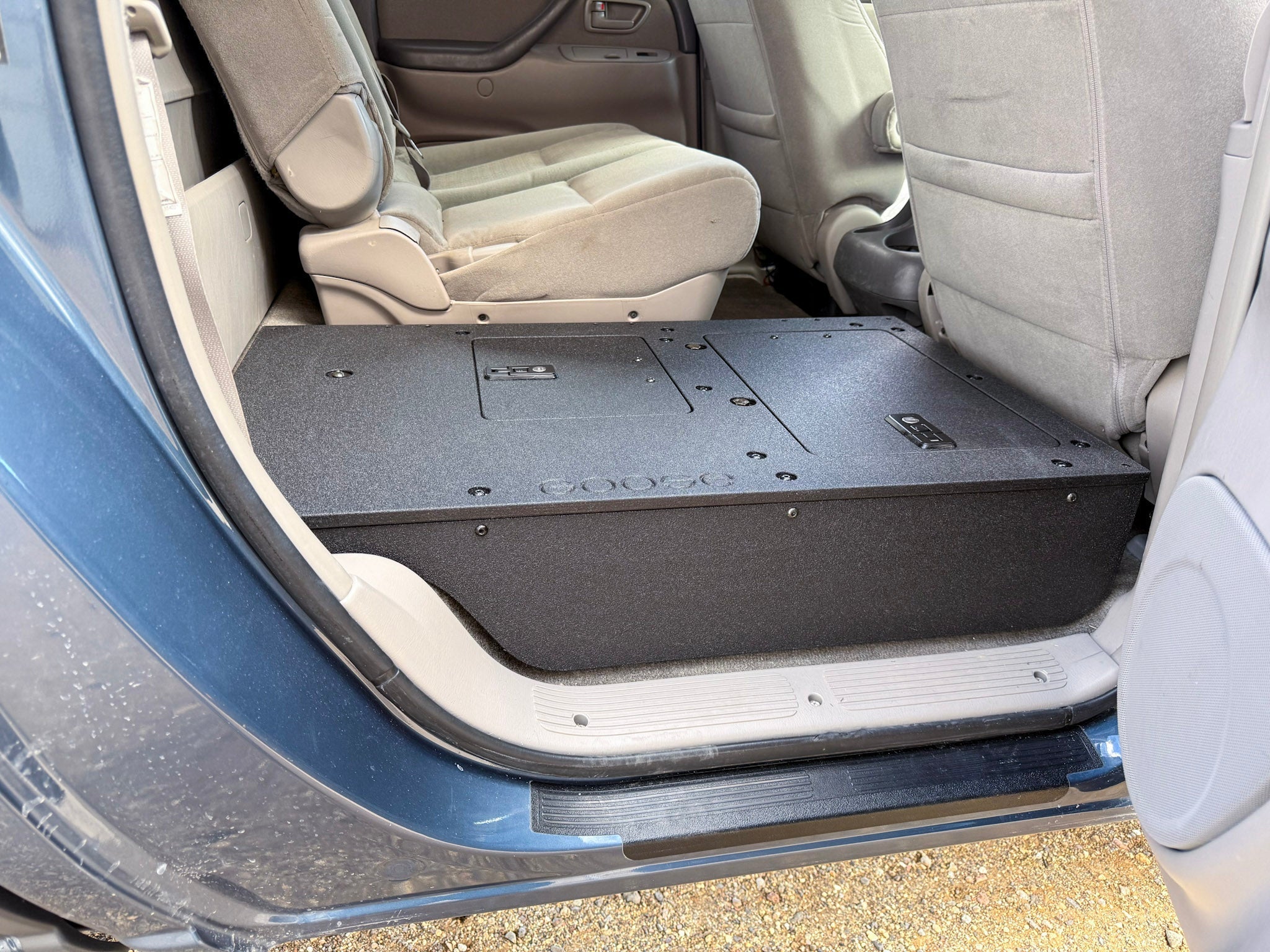Toyota Tundra - 2000-2006 1st Gen - Double Cab - Second Row Seat Delete Plate System