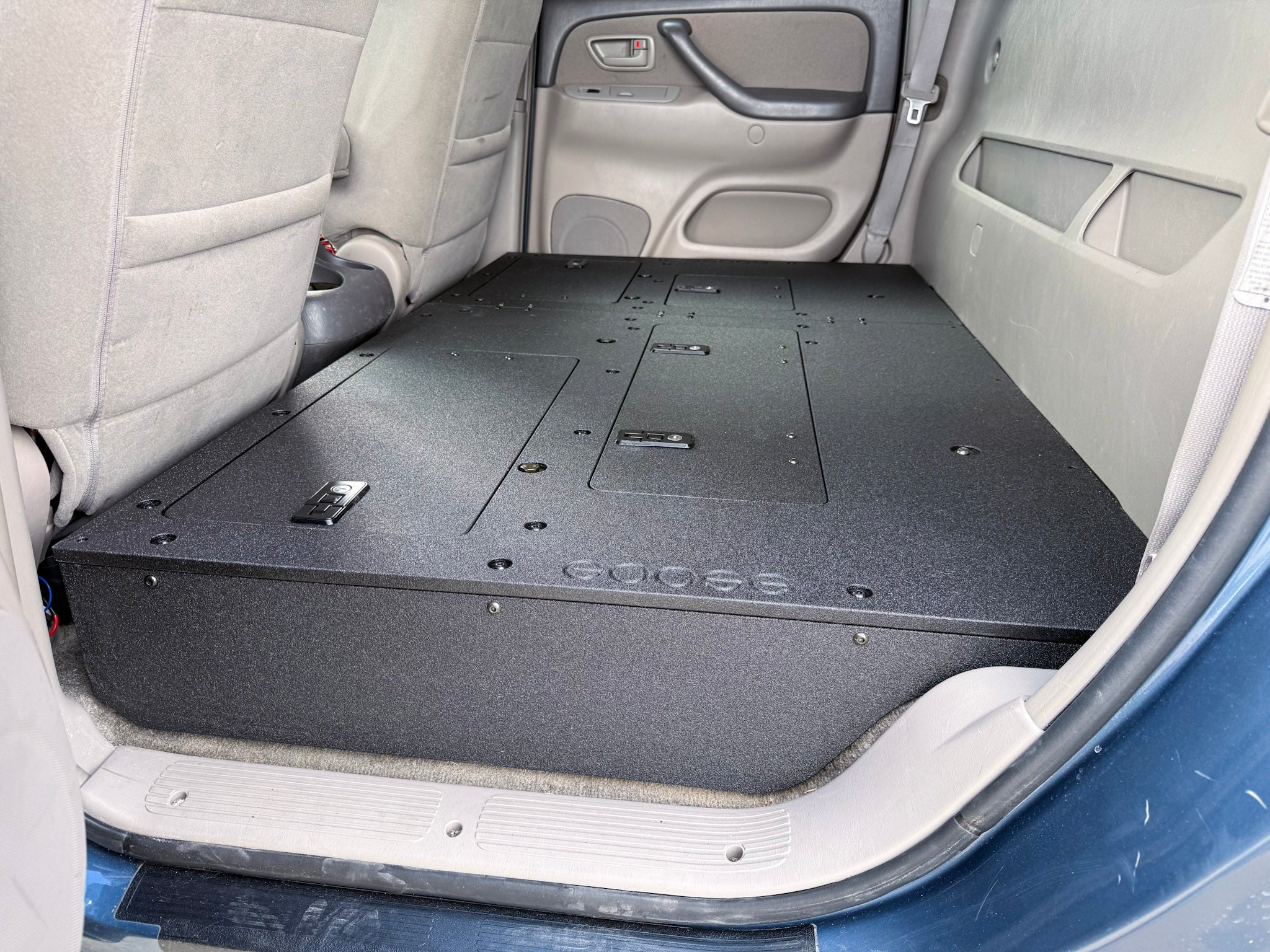 Toyota Tundra - 2000-2006 1st Gen - Double Cab - Second Row Seat Delete Plate System