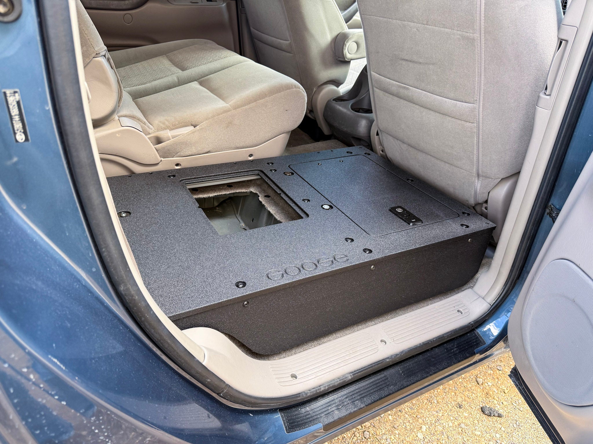 Toyota Tundra - 2000-2006 1st Gen - Double Cab - Second Row Seat Delete Plate System