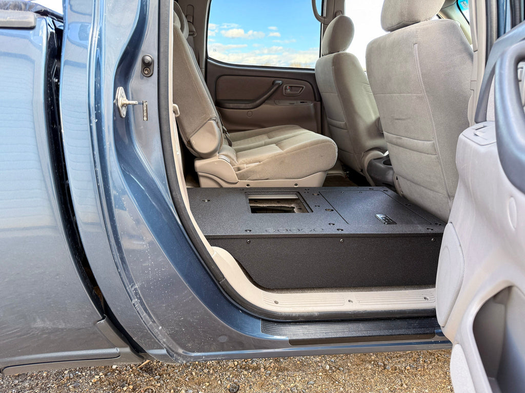 Toyota Tundra - 2000-2006 1st Gen - Double Cab - Second Row Seat Delete Plate System